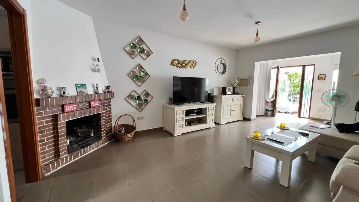 Casa bifamiliare in vendita a Parque de la Paloma, imagen 2