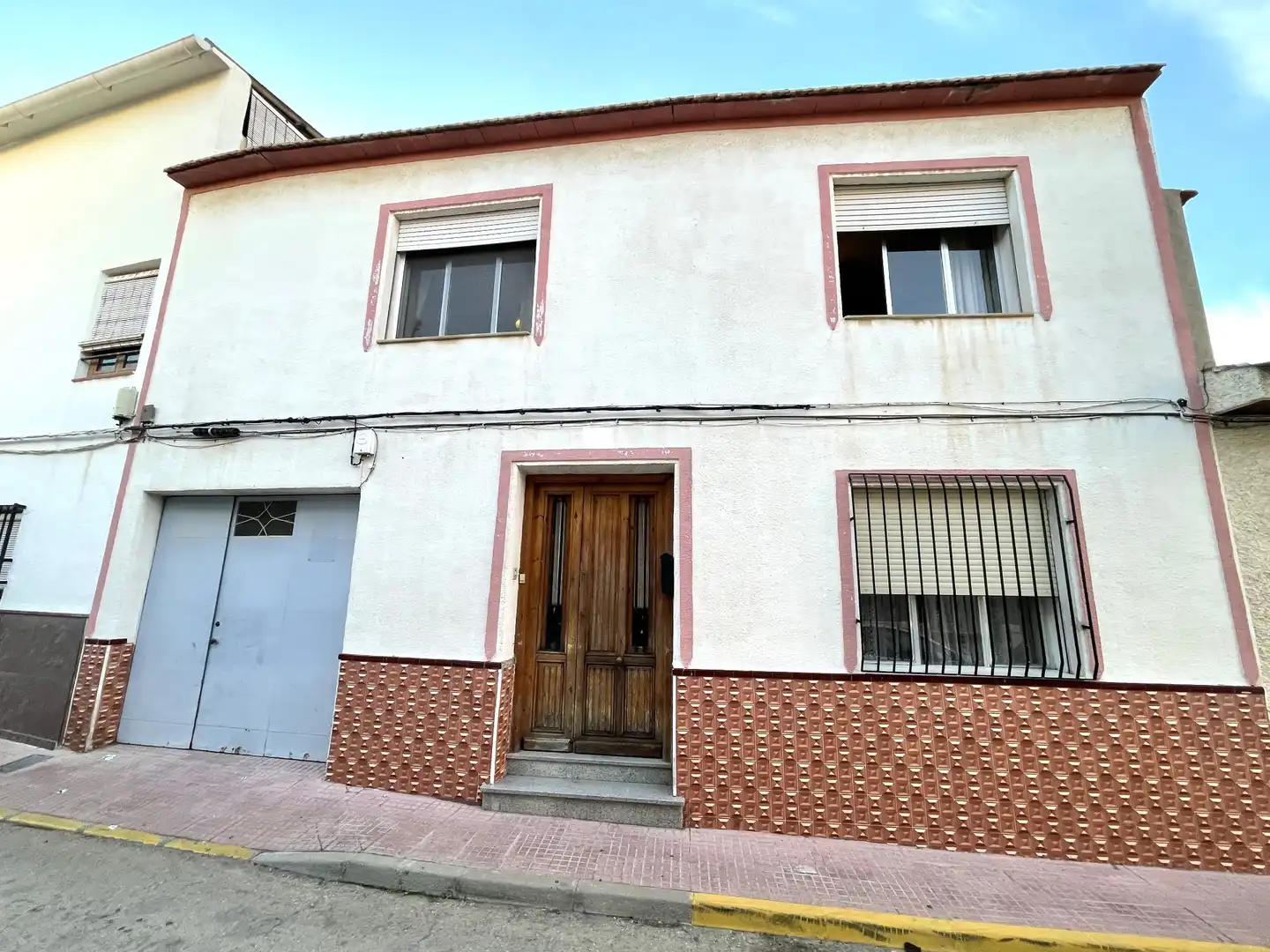 Vista exterior de Casa o xalet en venda en Pedro Muñoz amb Calefacció, Terrassa i Traster