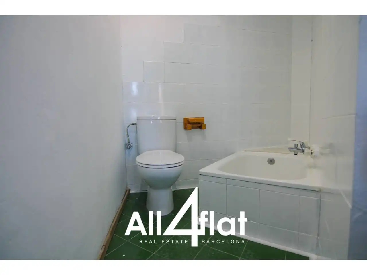Badezimmer von Wohnung zur Miete in Barcelona mit Heizung, Möbliert und Alarm
