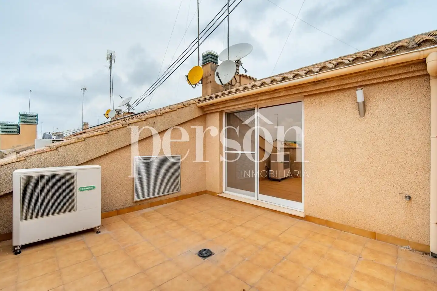 Terrassa de Casa o xalet en venda en Valencia amb Aire condicionat, Terrassa i Traster