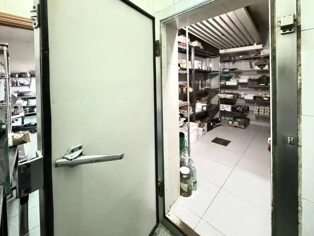Local en venta en El Fresno con Calefacción y Terraza