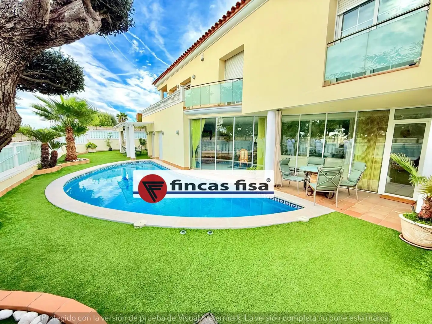 Piscina de Casa o xalet en venda en Premià de Dalt amb Aire condicionat, Calefacció i Jardí privat