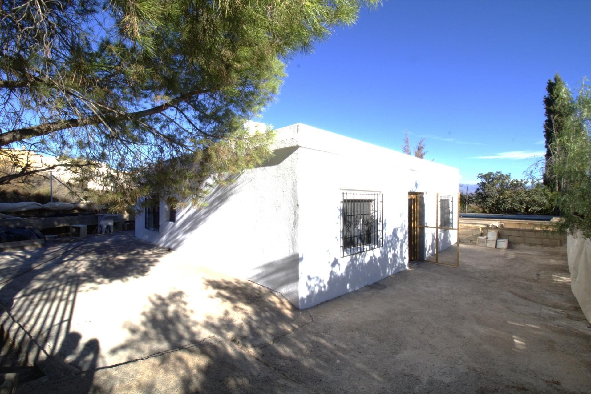 Vista exterior de Finca rústica en venda en Alhama de Almería amb Jardí privat, Terrassa i Piscina