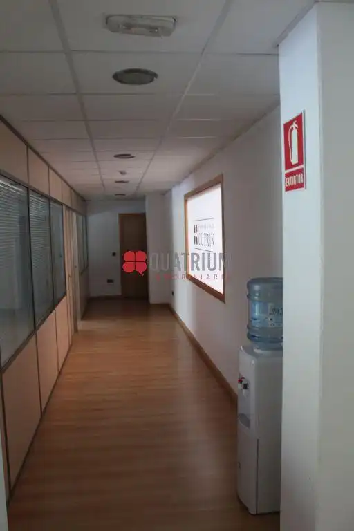 Nau industrial de lloguer a Rúa da República Checa, imagen 21