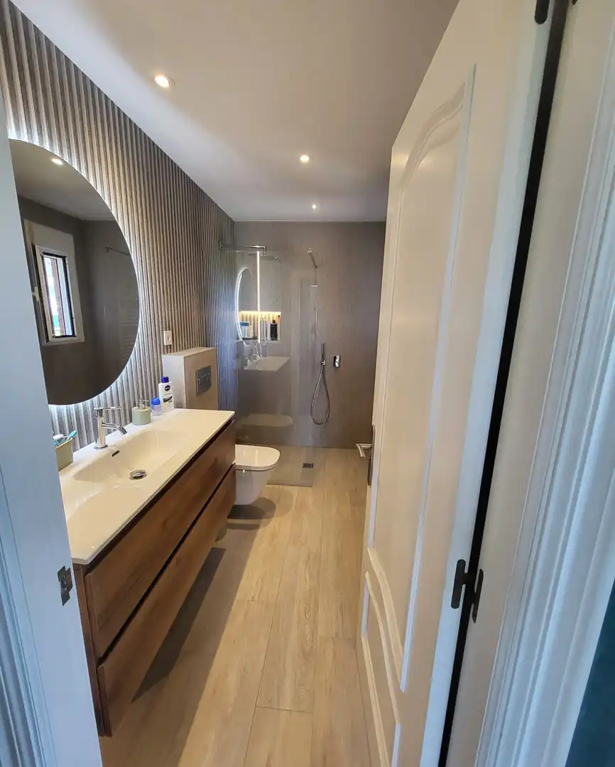 Bathroom of Detached homes for sale in Piélagos  with Heating, Private garden and Parquet flooring