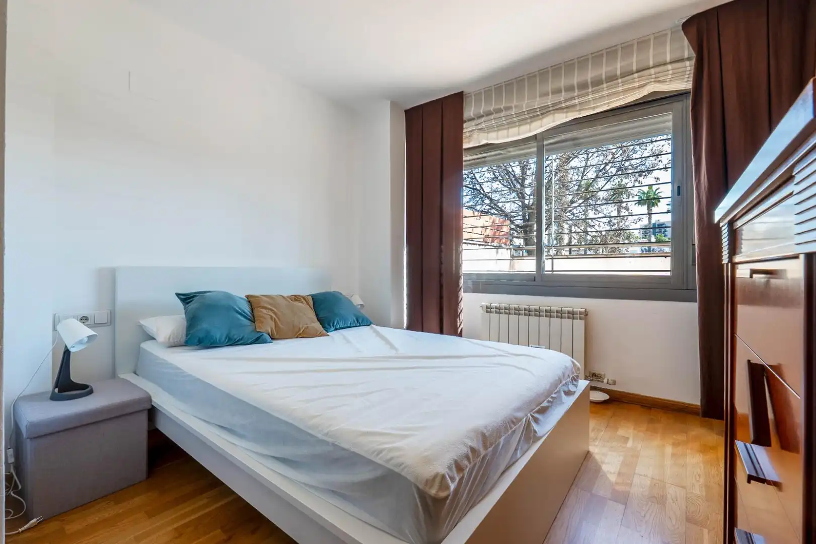 Bedroom of Flat for sale in Granada  with Air Conditioner, Heating and Private garden