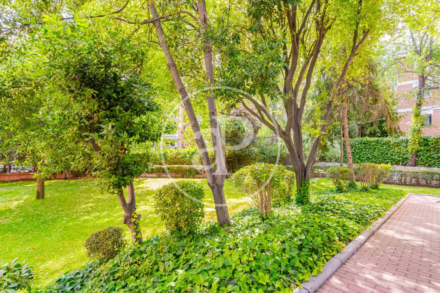 Jardín de Piso en venta en Madrid con Aire acondicionado, Calefacción y Terraza