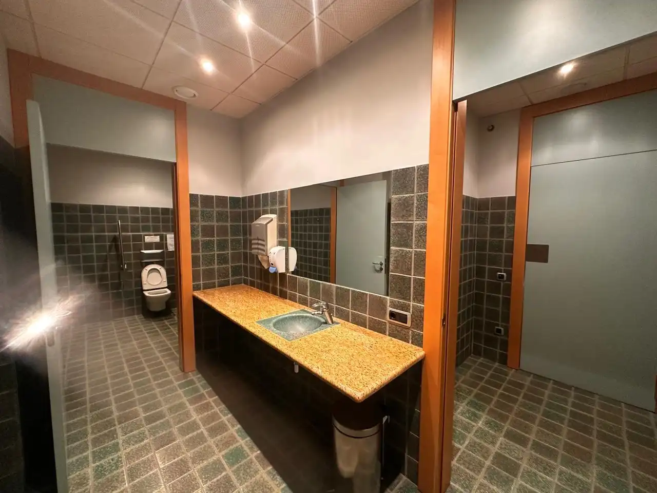 Local comercial de lloguer a JOSEP UMBERT I VENTURA, imagen 16