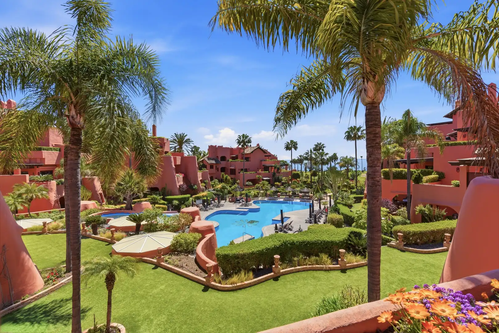 Garden of Attic for sale in Estepona  with Air Conditioner, Heating and Terrace