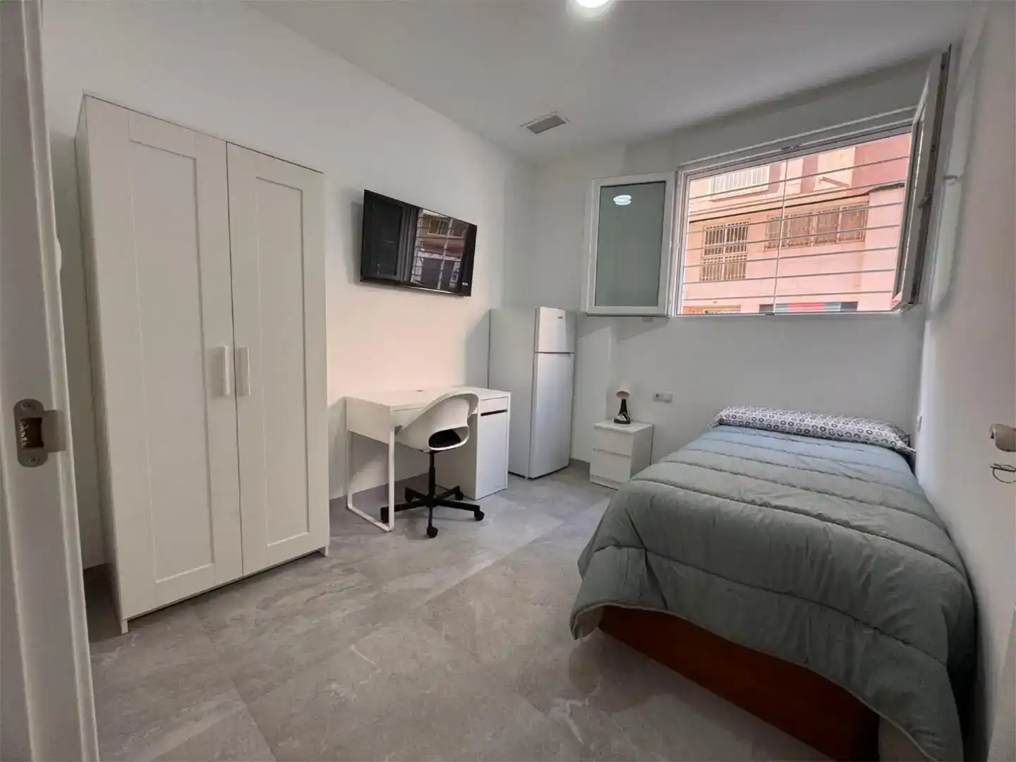 Schlafzimmer von Erdgeschoss zur untervermieten in Elche / Elx mit Klimaanlage und Möbliert