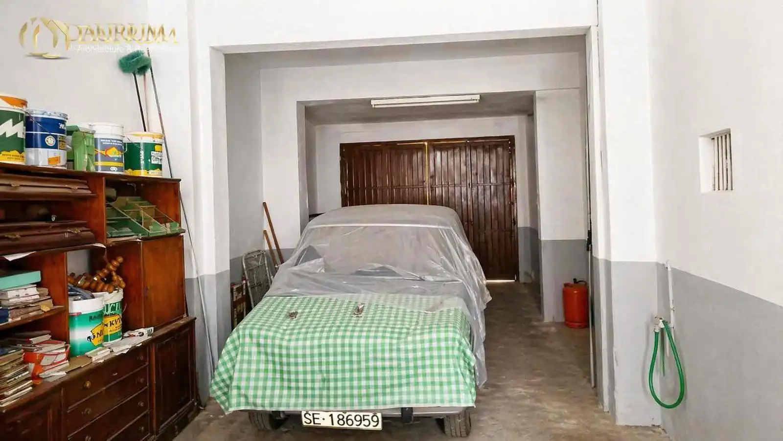 Houses for sale in Sevilla  with Air Conditioner, Terrace and Storage room
