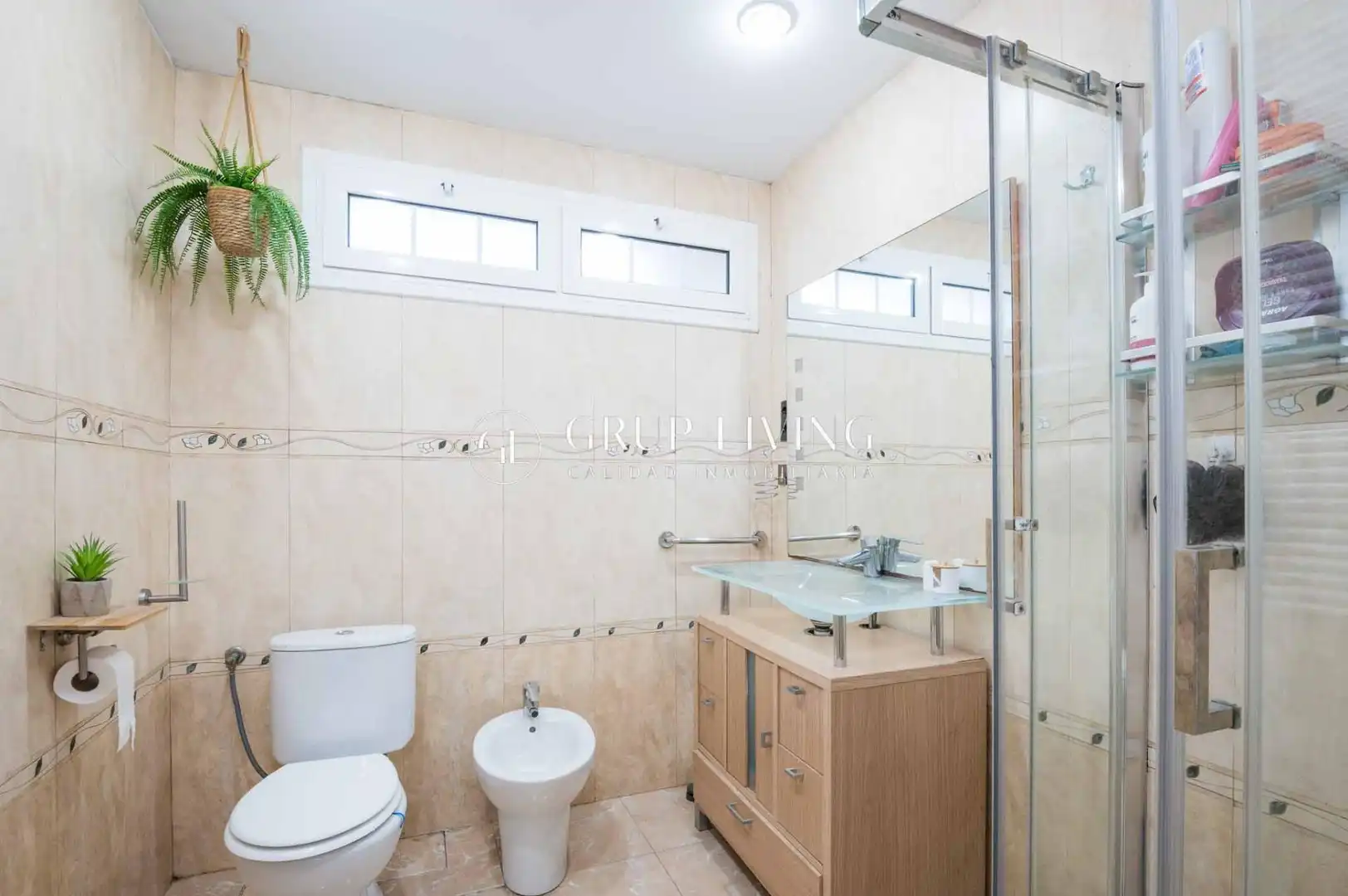 Baño de Piso en venta en Sitges con Calefacción, Jardín privado y Terraza