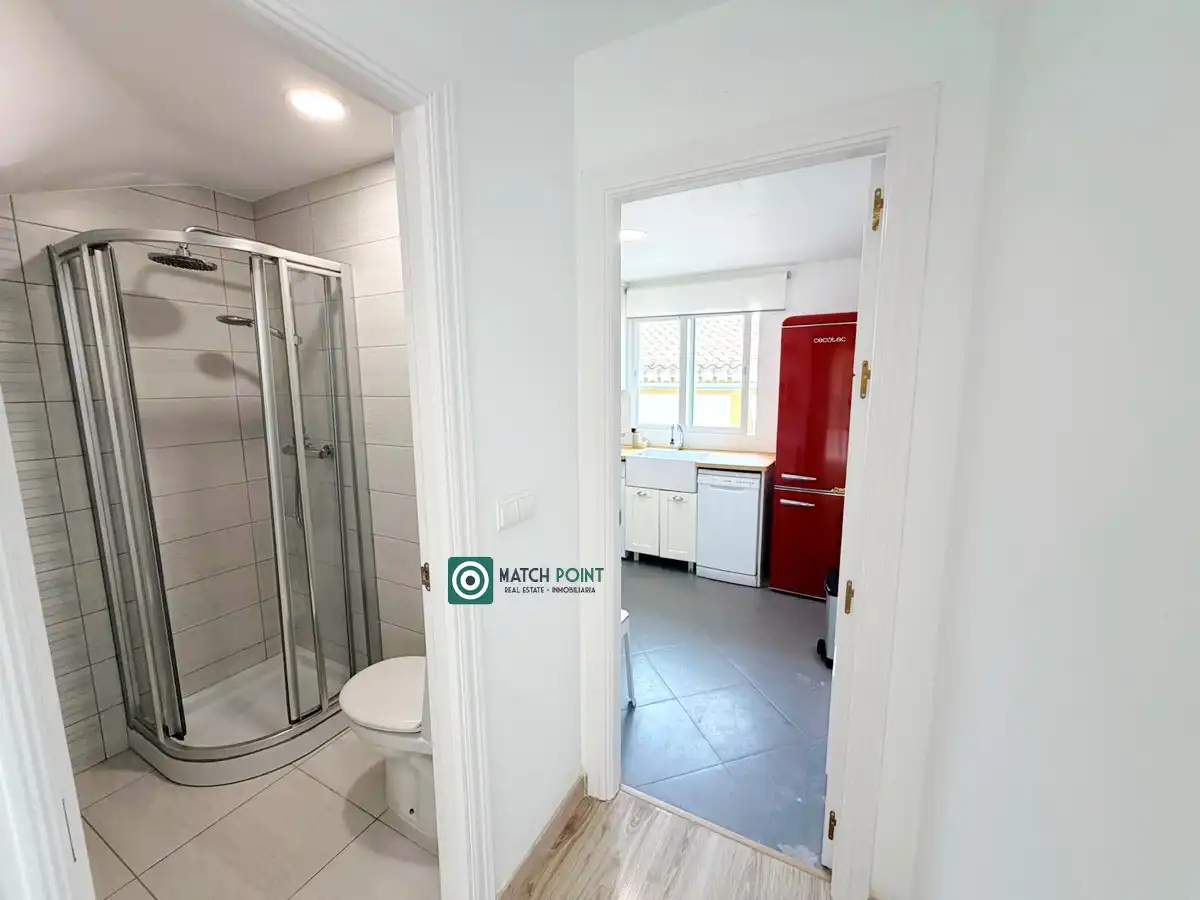 Badezimmer von Einfamilien-Reihenhaus zur Miete in Almuñécar mit Möbliert