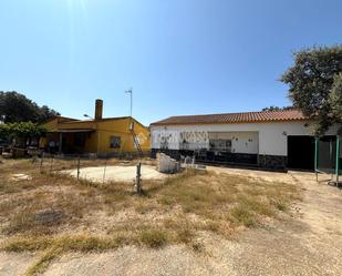 Finca rústica en venda en Badajoz Capital amb Jardí privat