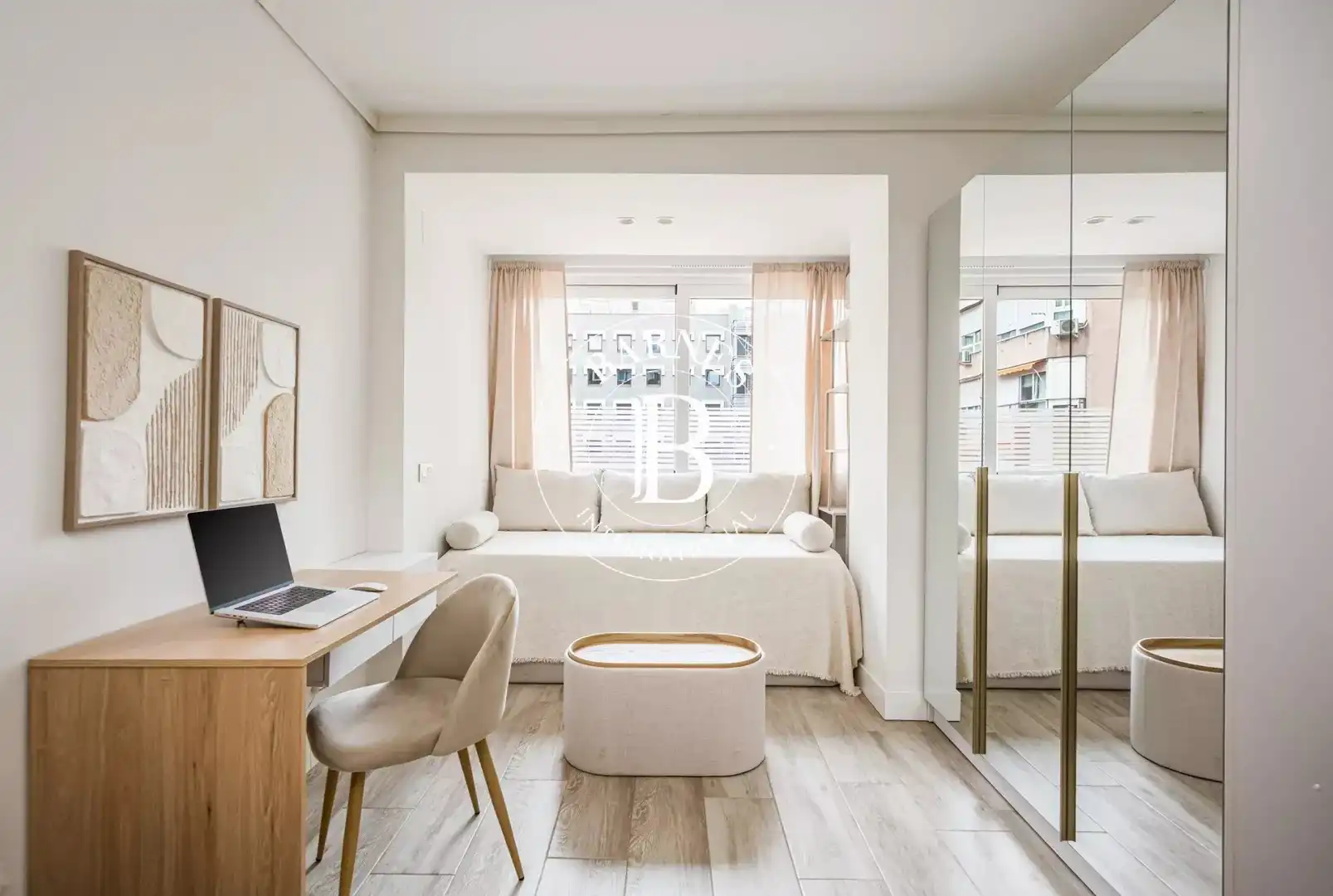 Habitación de Estudio de alquiler en Madrid con Aire acondicionado, Calefacción y Amueblado