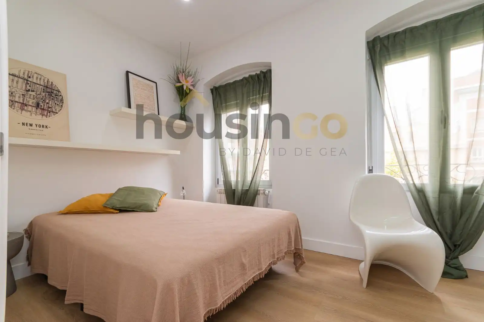 Bedroom of Flat for rent in Chamberí