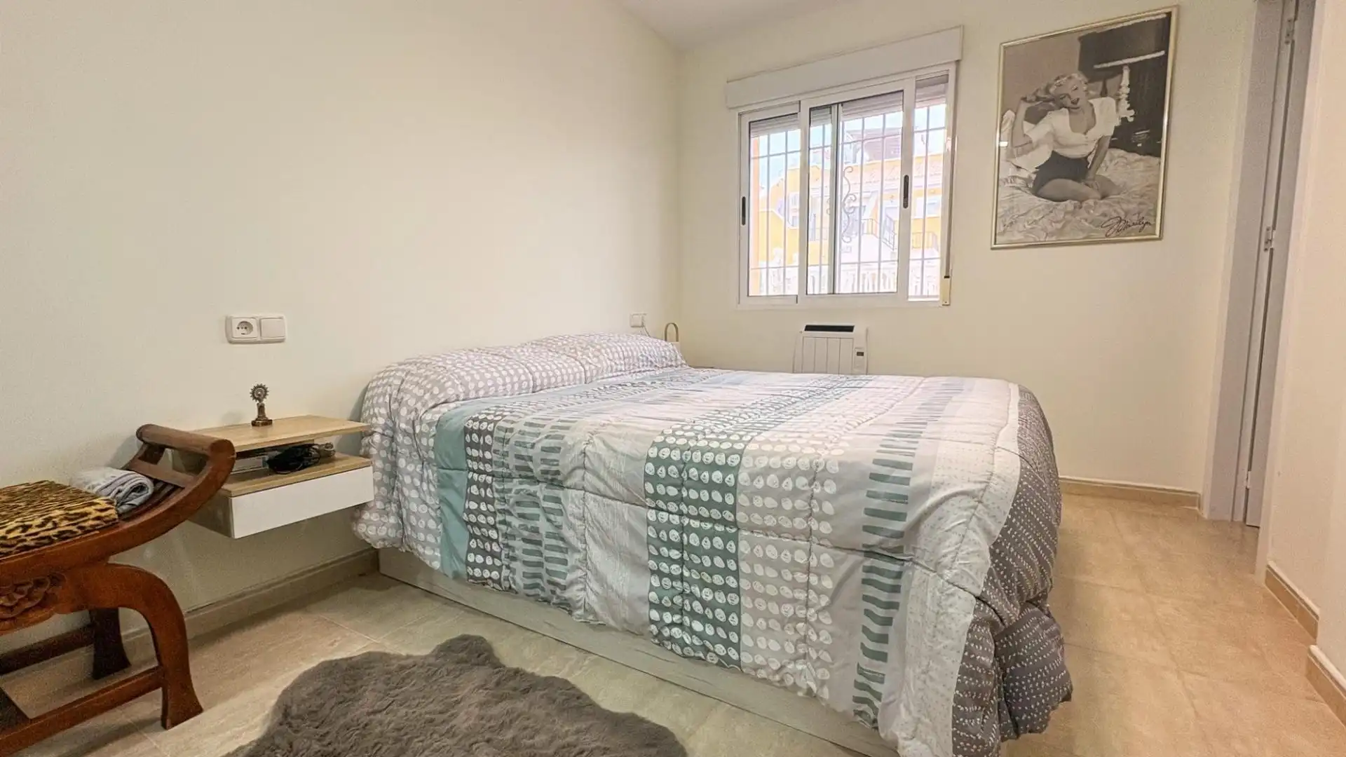 Habitación de Planta baja en venta en Elche / Elx con Calefacción, Jardín privado y Terraza