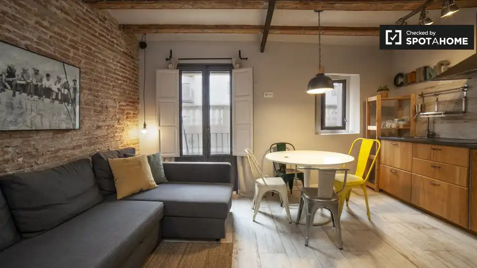 Appartamento con terrazza in affitto a Ciutat Vella, imagen 2