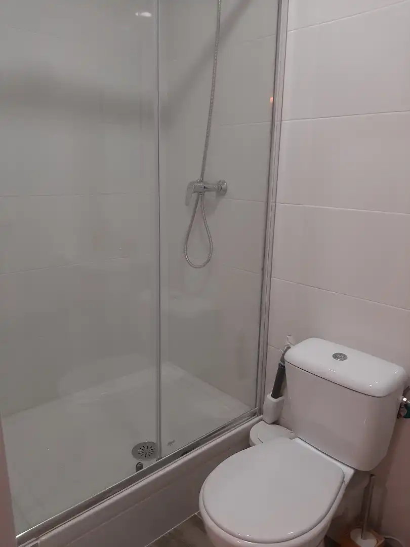 Baño de Piso en venta en Valencia con Aire acondicionado, Parquet y Amueblado