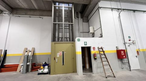 Foto 3 von Fabrikhallen zur Miete in Port, Badalona