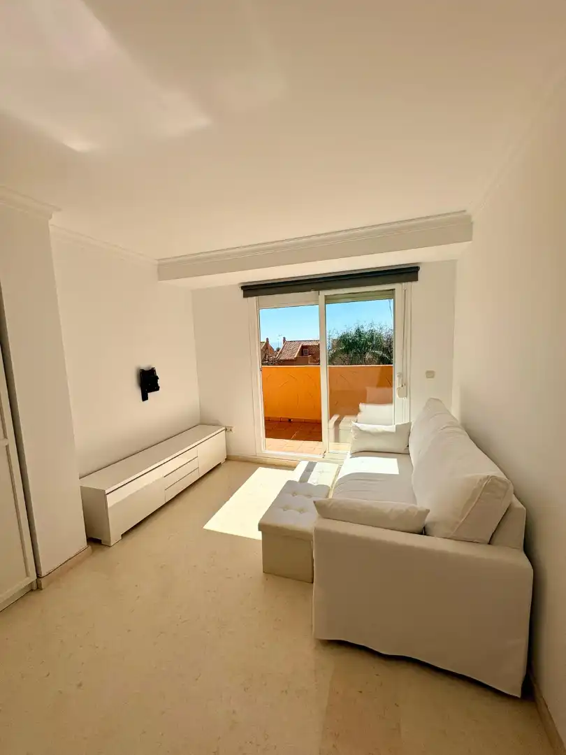 Apartament amb piscina en venda a Calle Lila 1