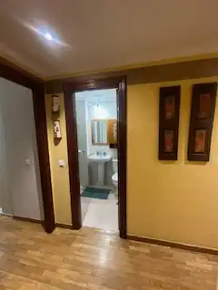 Badezimmer von Wohnung zur Miete in León Capital  mit Heizung, Parkett und Terrasse