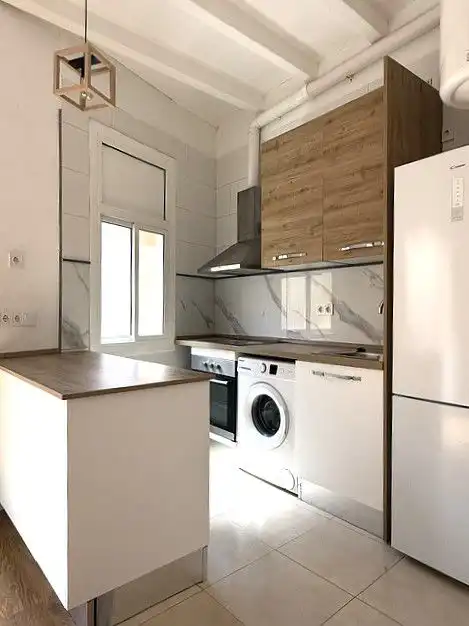 Cuina de Pis en venda en Sant Boi de Llobregat amb Aire condicionat, Calefacció i Parquet
