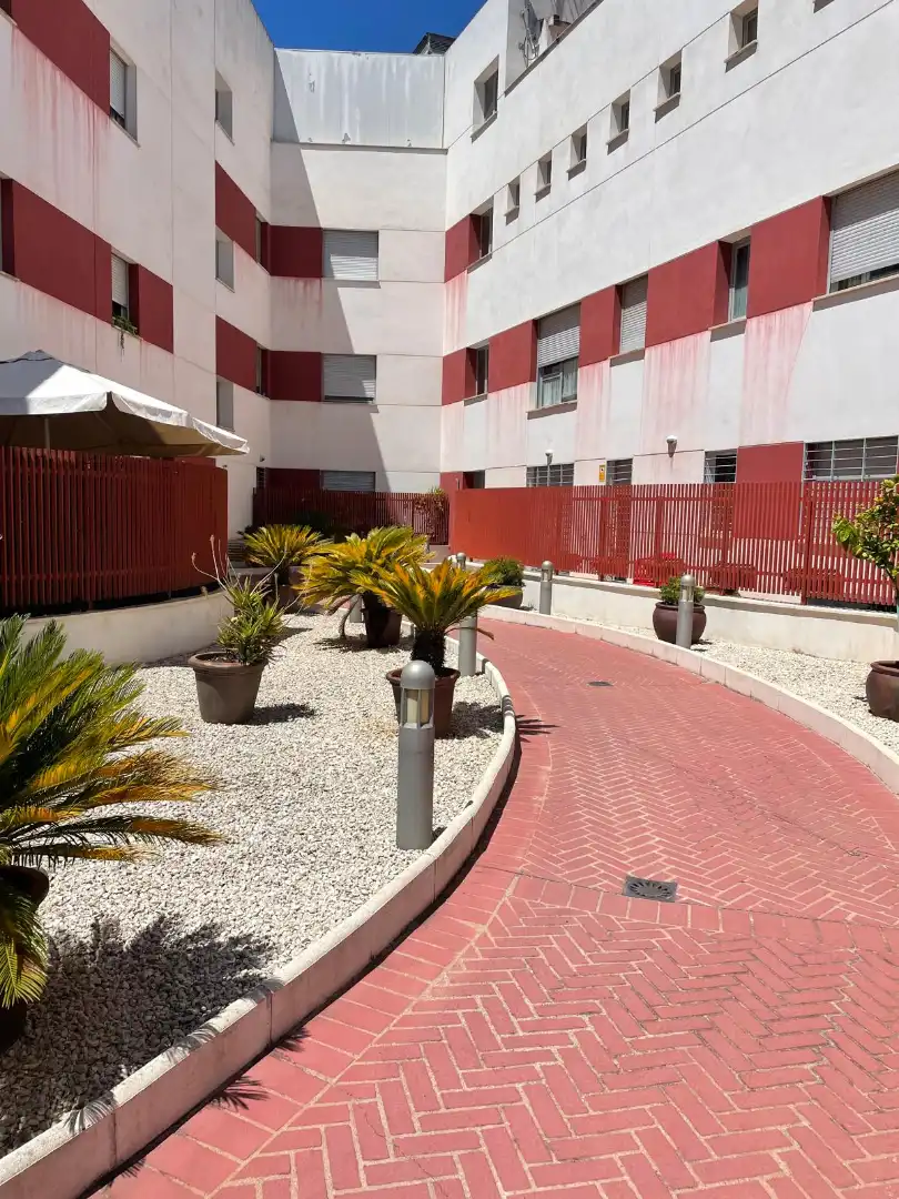 Flat for sale in Avenida de Libia, Viñuela - Rescatado