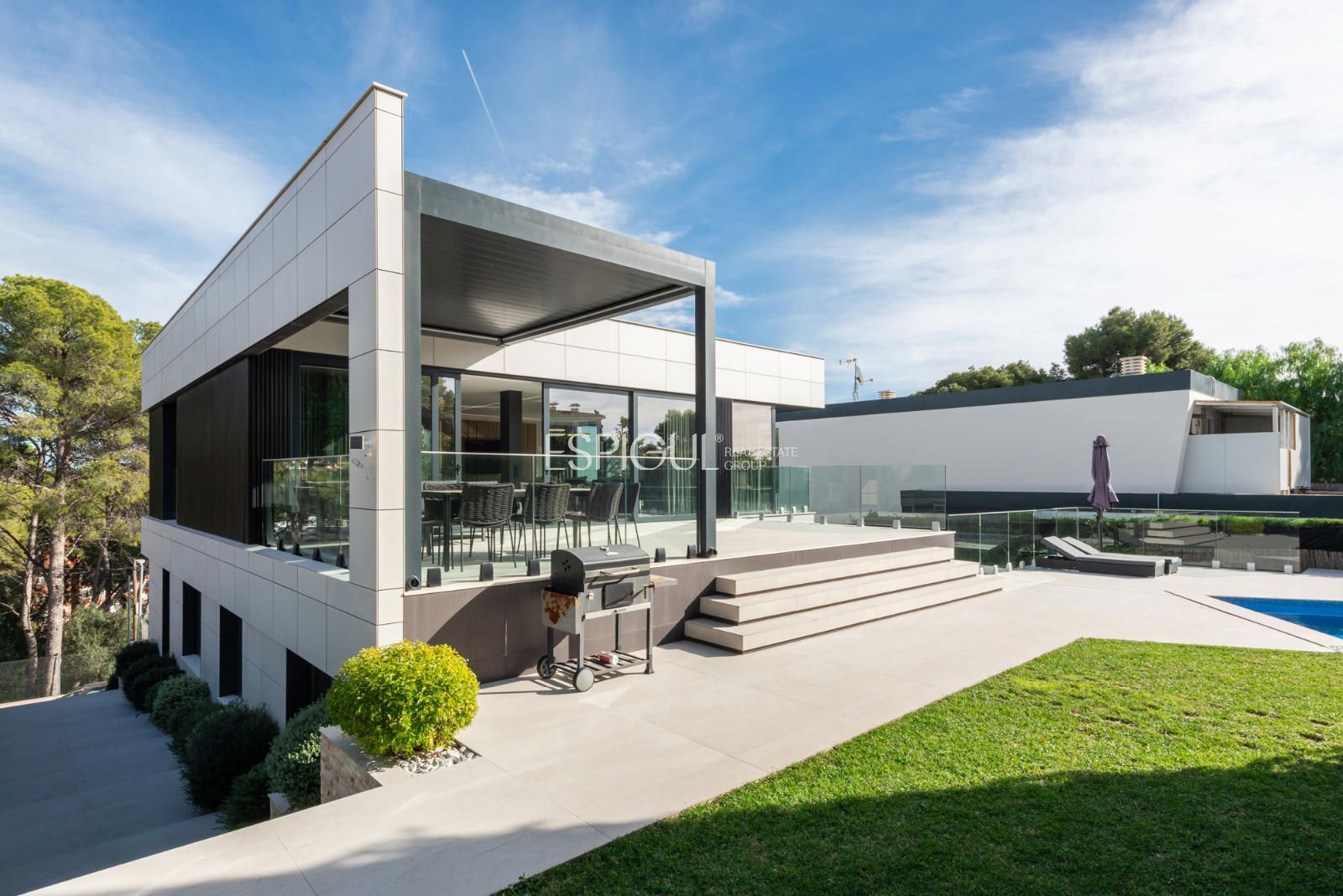 Terrace of House or chalet for sale in Castelldefels  with Air Conditioner, Heating and Parquet flooring