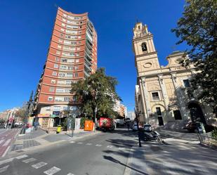 Vista exterior de Local en venda en  Valencia Capital