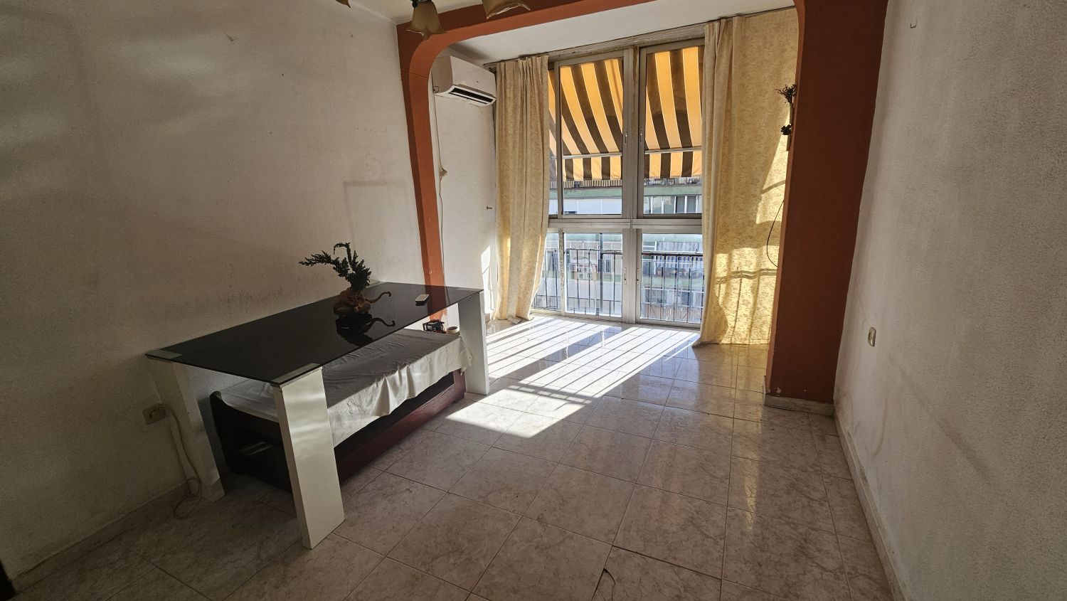 Pis en venda a FRANCISCO DE ARIÑO, San Carlos - San José, San Pablo - Santa Justa