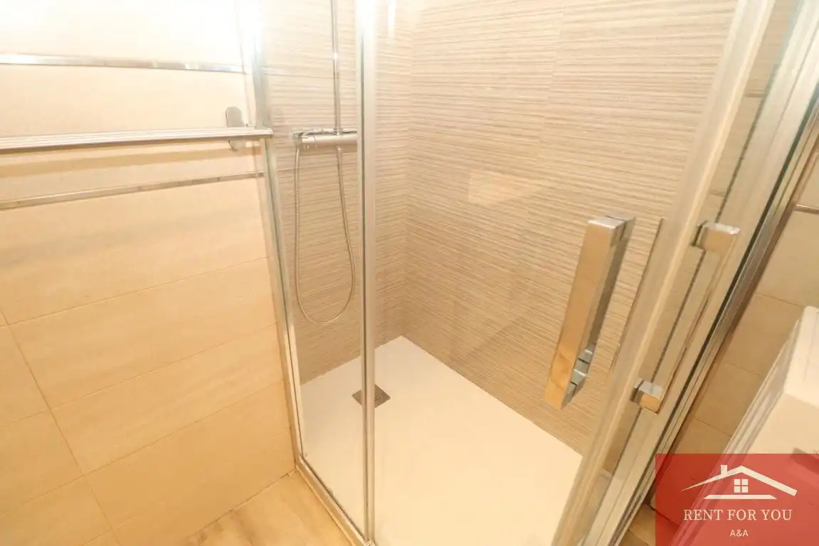 Baño de Piso de alquiler en Alhaurín El Grande con Aire acondicionado