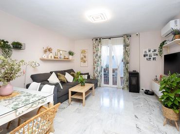 Maison mitoyenne avec balcon à vendre à La Zubia Ciudad