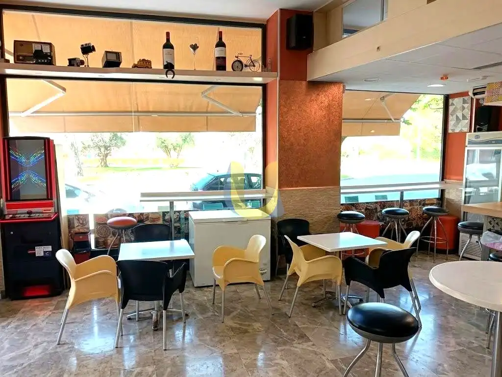 Local commercial en cession à Prado Santo Domingo - Ensanche, imagen 2
