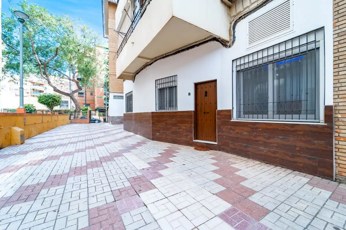 Vista exterior de Estudi en venda en Málaga amb Aire condicionat, Calefacció i Moblat