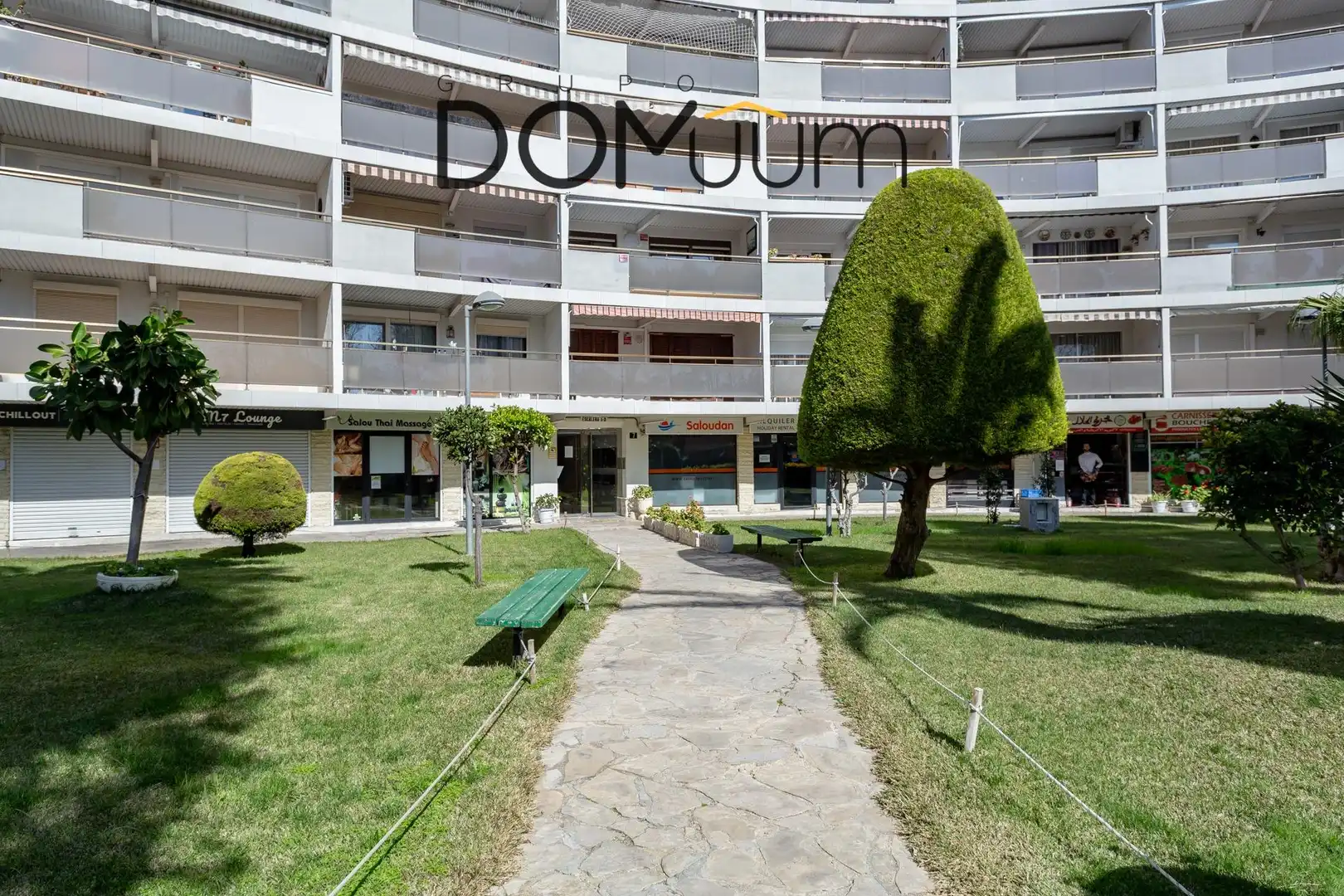 Vista exterior de Pis en venda en Salou amb Aire condicionat i Terrassa
