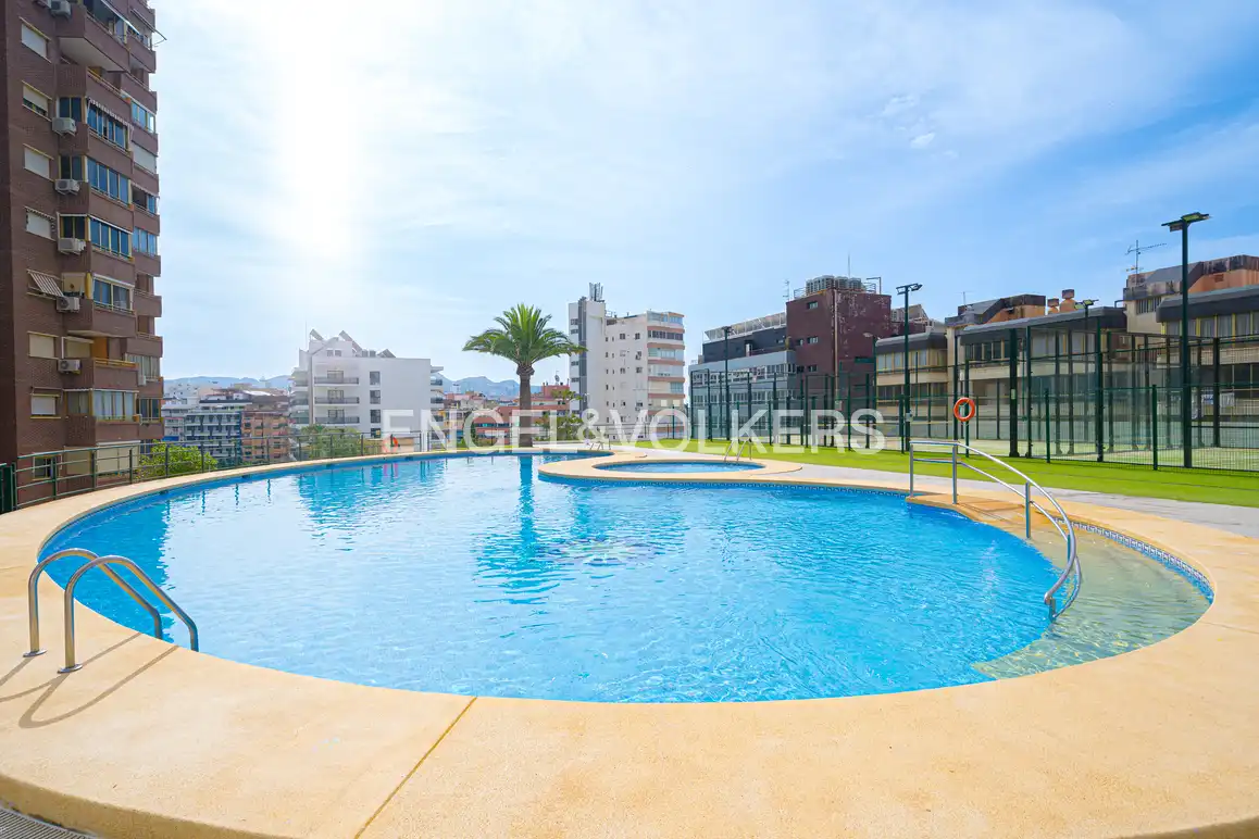 Wohnung zur Miete in Avenida de la Armada Española, 5, Playa Poniente
