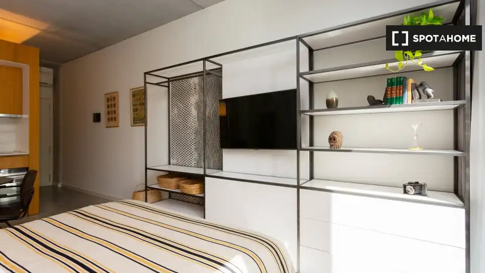 Flat with terrace to rent in Eixample, imagen 5