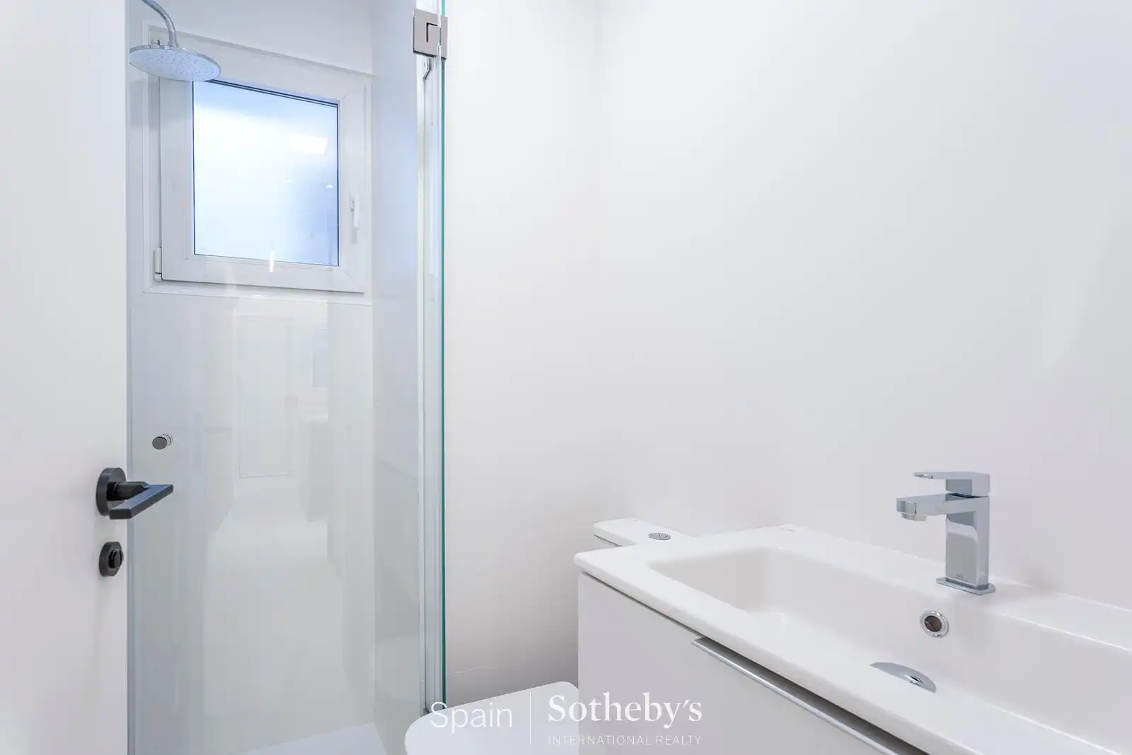 Bany de Apartament en venda en Madrid amb Aire condicionat i Calefacció