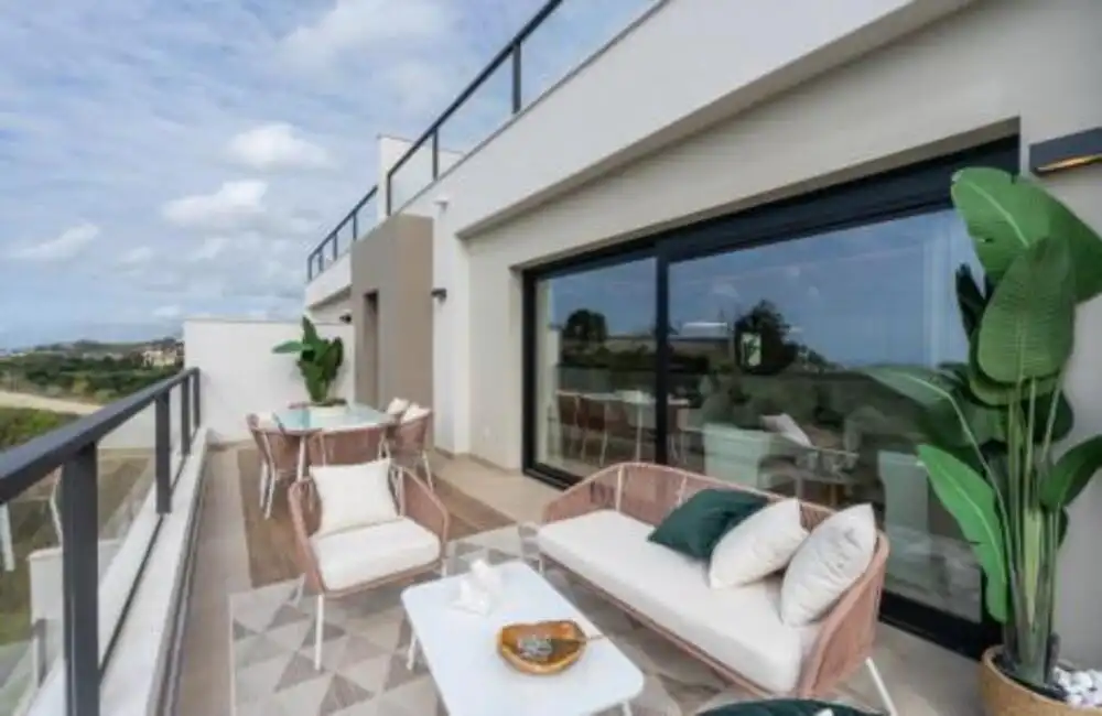 Ático con piscina en venta en Nueva Andalucía, imagen 2
