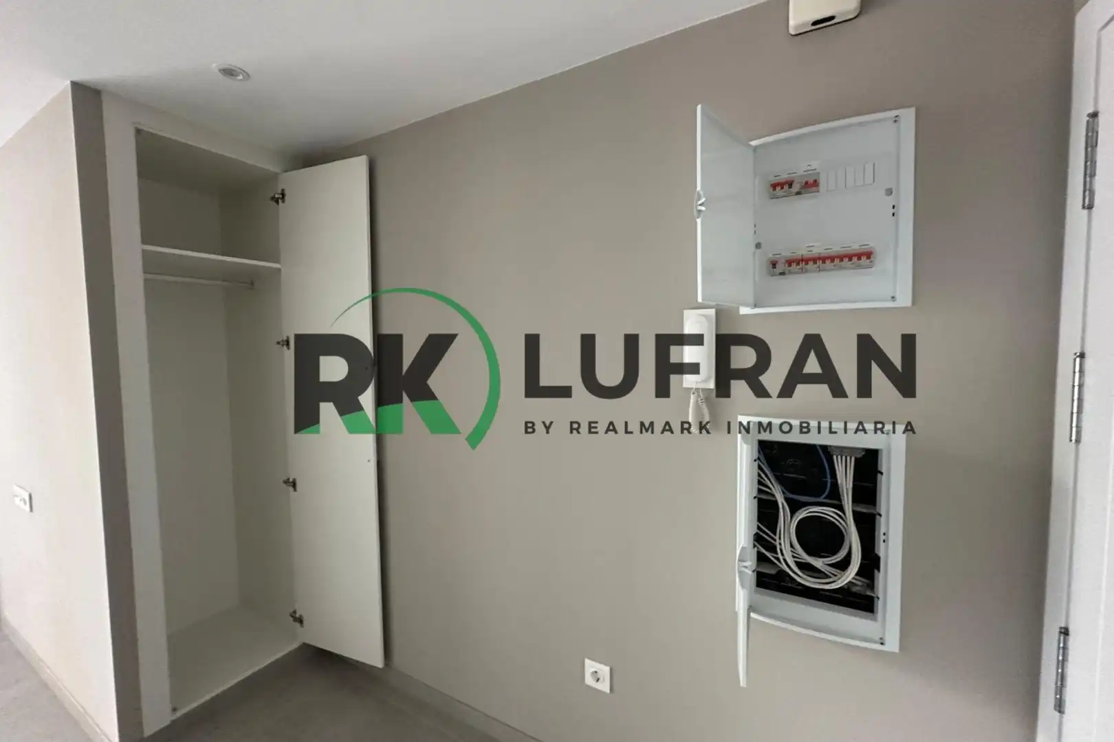 Flat with terrace for sale in Plaza de Toros - Avenida Chapí - Trinquete, imagen 8