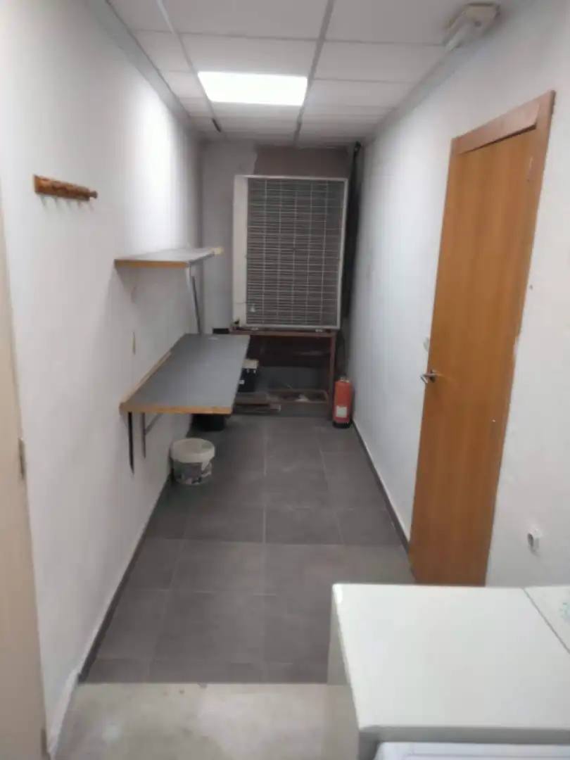 Local comercial en venda a Zona Campus Universitario, imagen 3