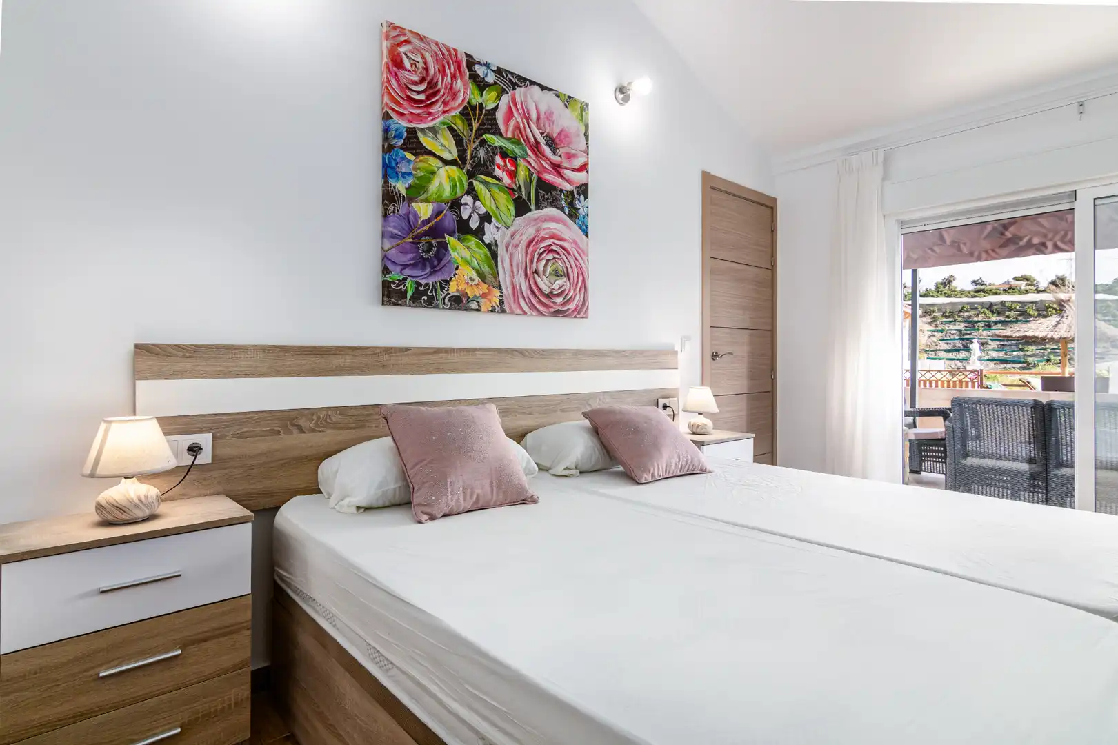 Dormitori de Casa o xalet en venda en Vélez-Málaga amb Aire condicionat, Jardí privat i Terrassa