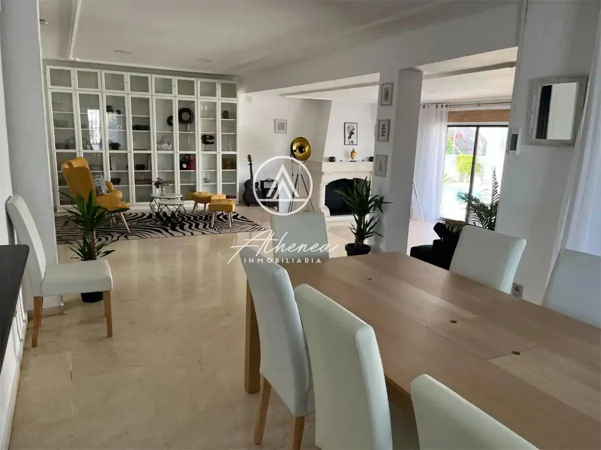 Comedor de Casa o chalet en venta en Roquetas de Mar con Aire acondicionado, Calefacción y Jardín privado