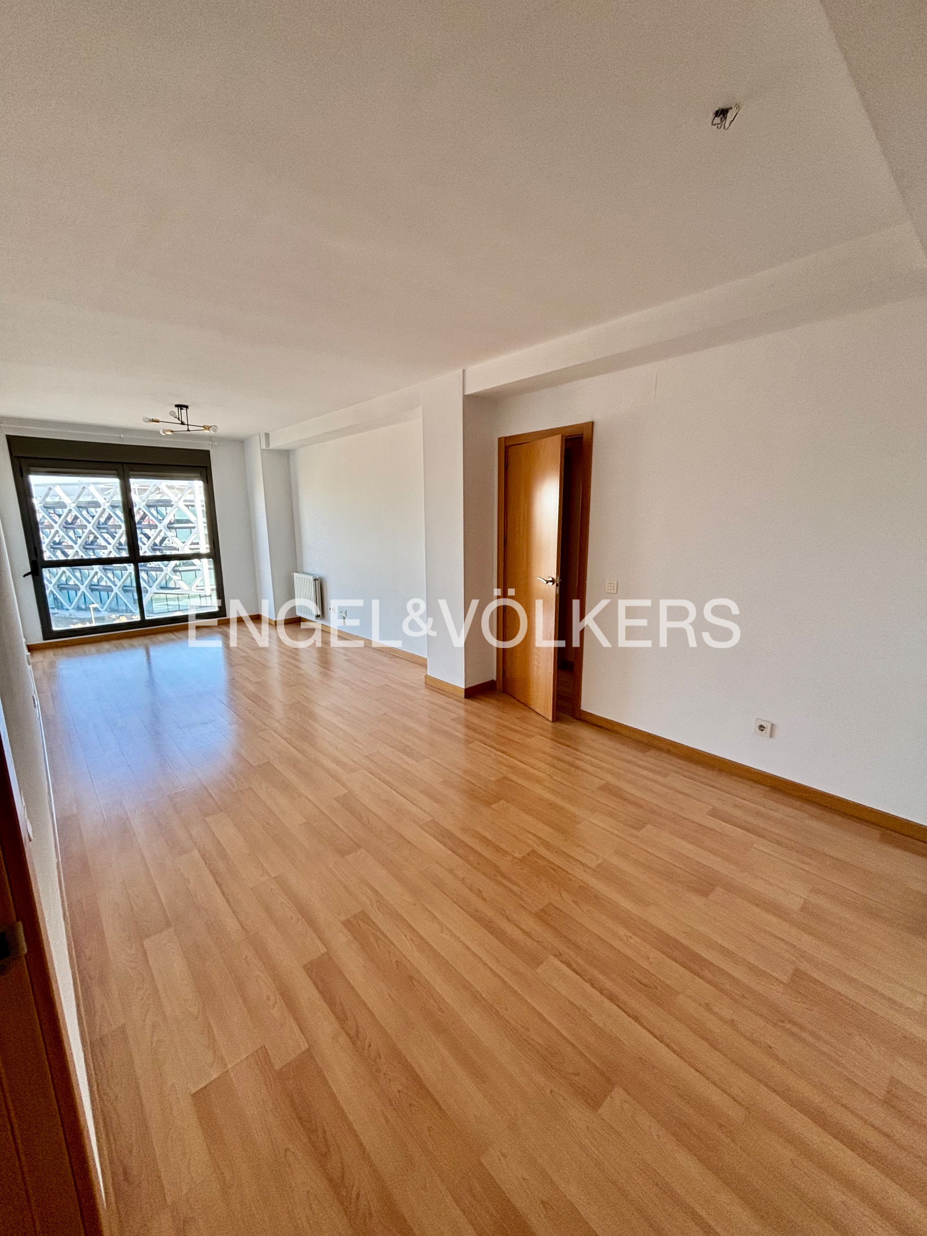 Apartment to rent in  Madrid Capital  with Air Conditioner, Heating and Parquet flooring