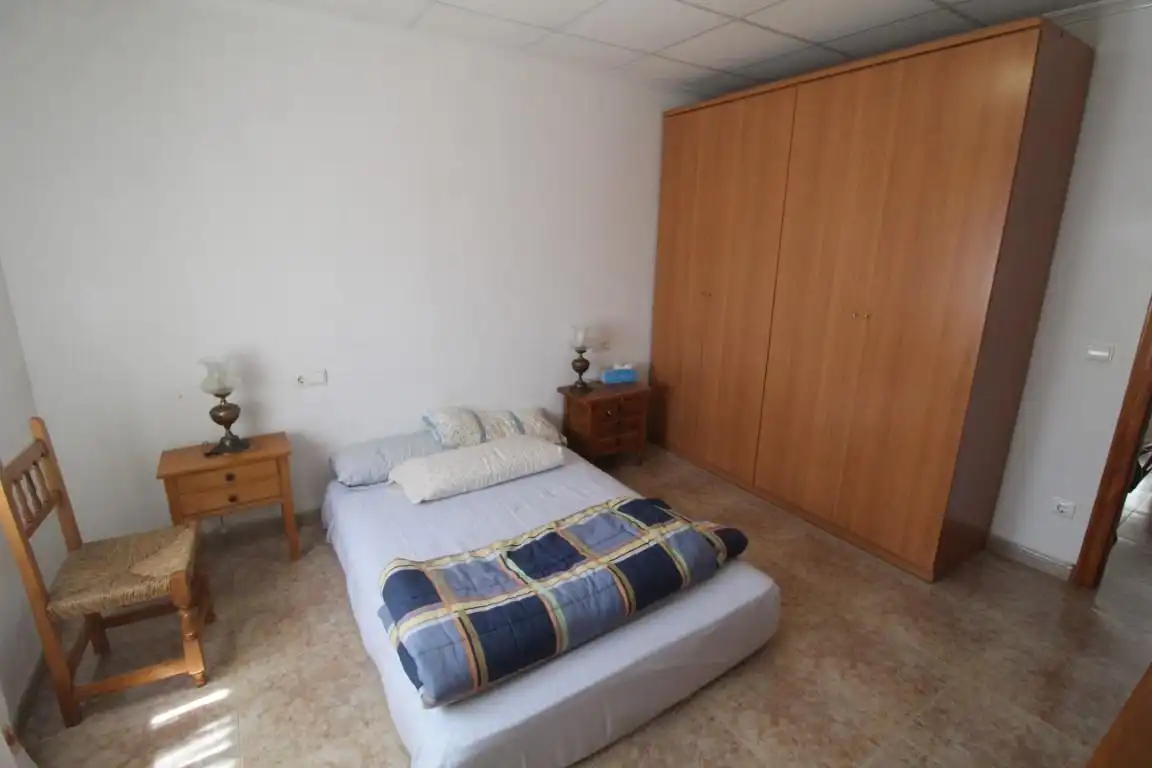Habitación de Casa adosada en venta en Torrevieja con Aire acondicionado, Jardín privado y Terraza