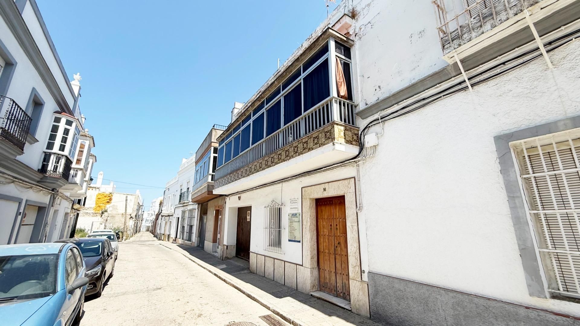 Exterior view of House or chalet for sale in Chiclana de la Frontera  with Terrace, Storage room and Balcony