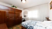 Bedroom of Flat for sale in Santa Coloma de Gramenet  with Balcony