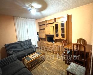 Sala d'estar de Pis de lloguer en Salamanca Capital amb Calefacció, Moblat i Forn