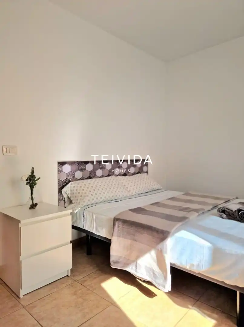 Habitación de Dúplex de alquiler en Granadilla de Abona con Terraza, Amueblado y Horno